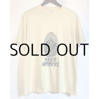 NEED ORIGINAL× TOMAS TOMAS T-SHIRT(Beige)