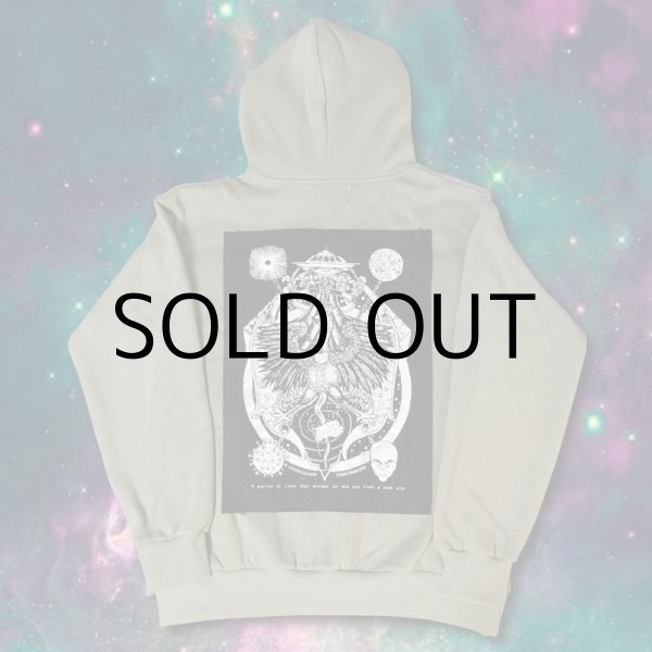 画像2: END BACK PATCH HOODIE (2)